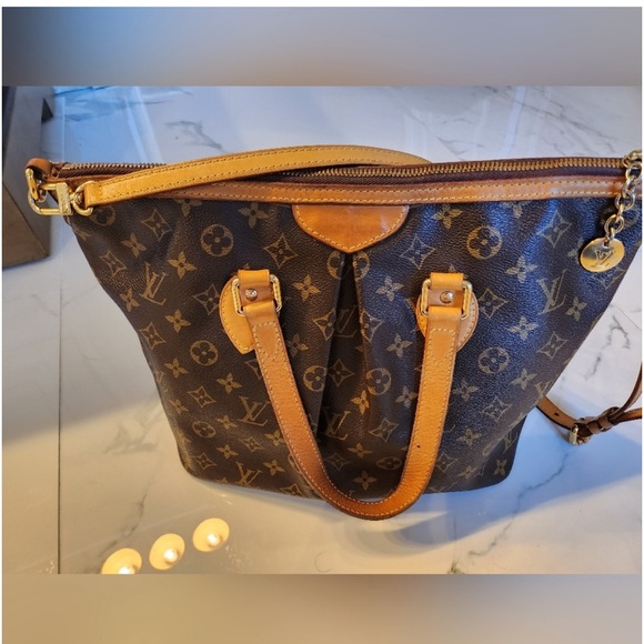 Louis Vuitton Palermo PM - Picture 5 of 15
